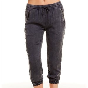 Chaser Zipper Cropped Pant - X-Small NWT